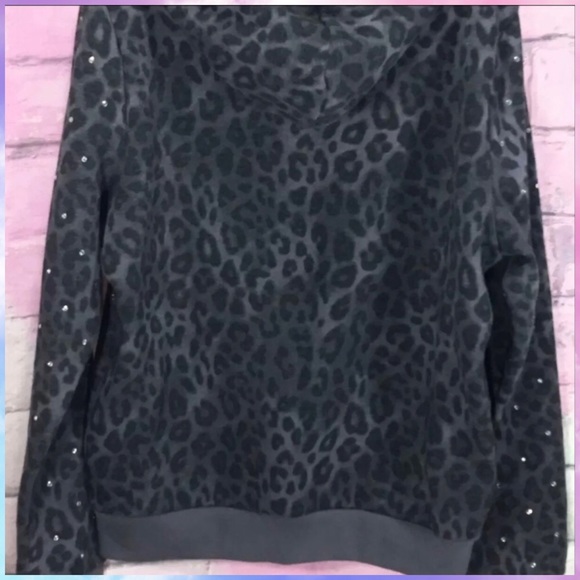 VS PINK Leopard Bling Pullover